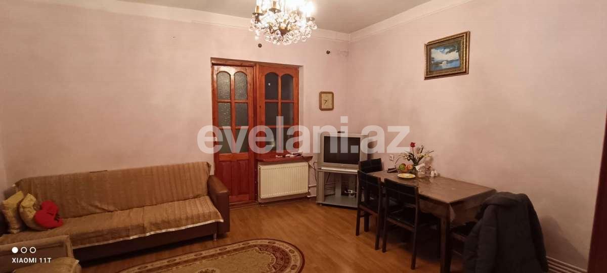 Kirayə verilir, köhnə tikili, 2 otaqlı, 40 m², Bakı, Binəqədi r, M. Rəsulzadə q, Azadlıq prospekti m.