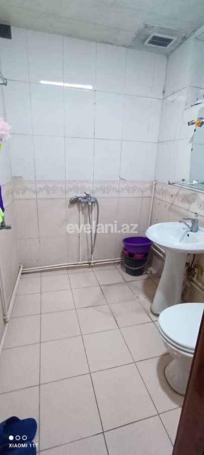 Kirayə verilir, köhnə tikili, 2 otaqlı, 40 m², Bakı, Binəqədi r, M. Rəsulzadə q, Azadlıq prospekti m.