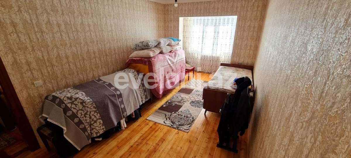 Satılır, köhnə tikili, 4 otaqlı, 110 m², Bakı, Yasamal r, Yeni Yasamal q.