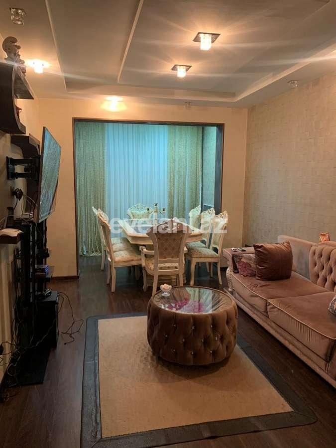 Продаётся, вторичка, 3-комнаты, 70 m², Баку, Насиминский r, 4-й микрорайон p.