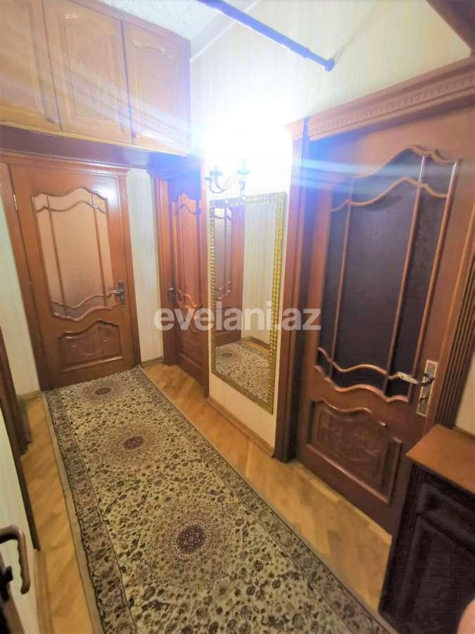 Kirayə verilir, köhnə tikili, 4 otaqlı, 130 m², Bakı, Binəqədi r, M. Rəsulzadə q, Azadlıq prospekti m.