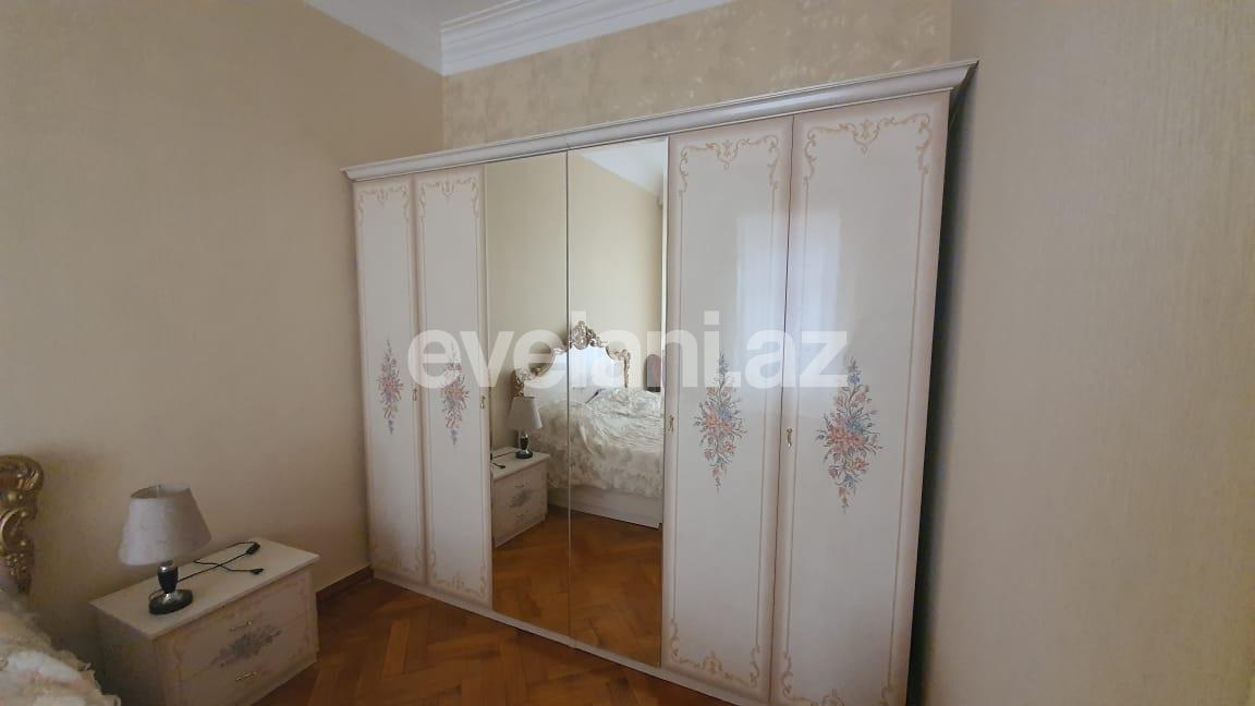 Rent, old building, 2 room, 80 m², Baku, Sabail r, Sahil m.