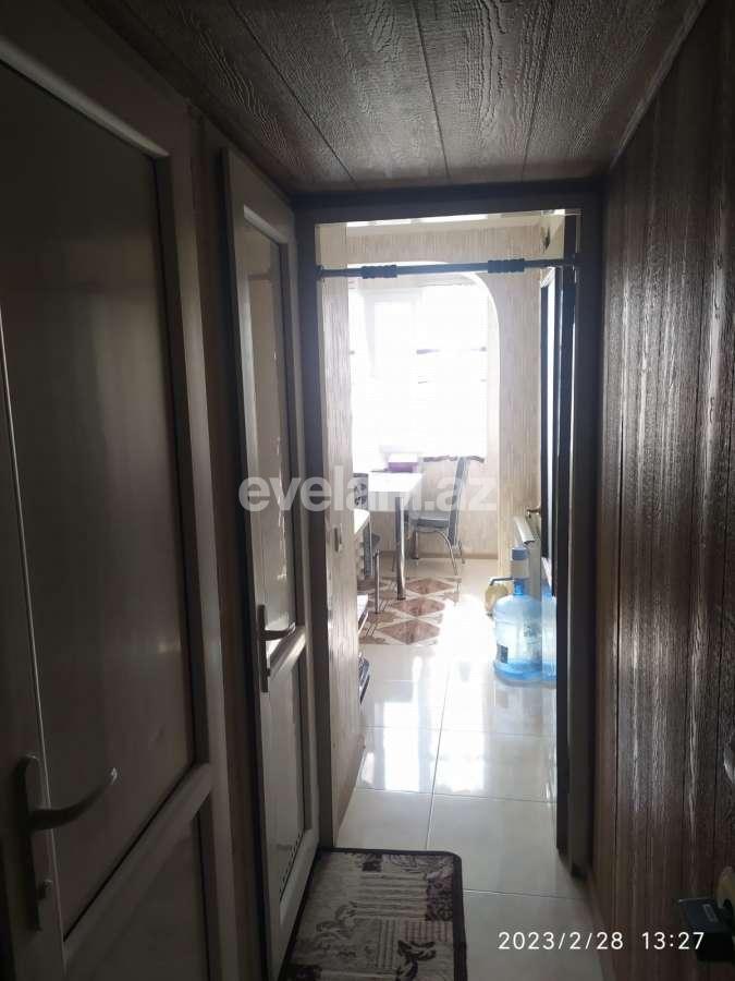 Satılır, köhnə tikili, 3 otaqlı, 85 m², Bakı, Binəqədi r, 8-ci mikrorayon q, Azadlıq prospekti m.