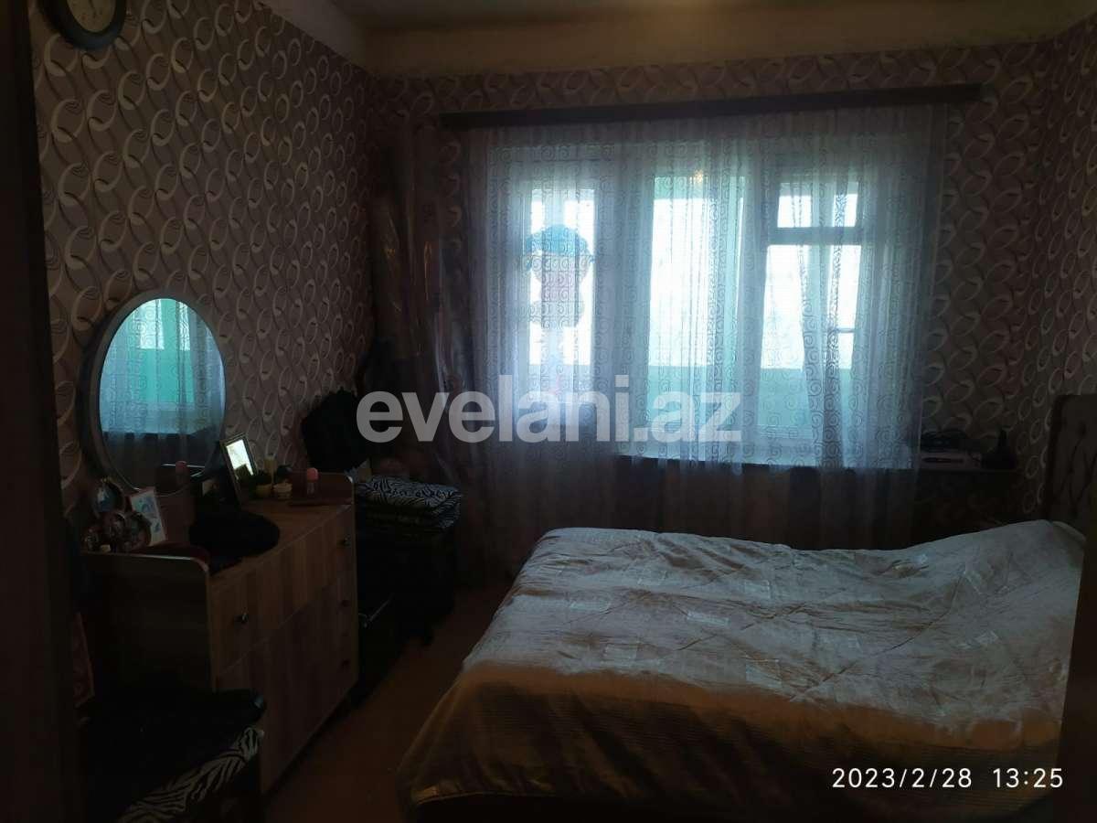 Satılır, köhnə tikili, 3 otaqlı, 85 m², Bakı, Binəqədi r, 8-ci mikrorayon q, Azadlıq prospekti m.