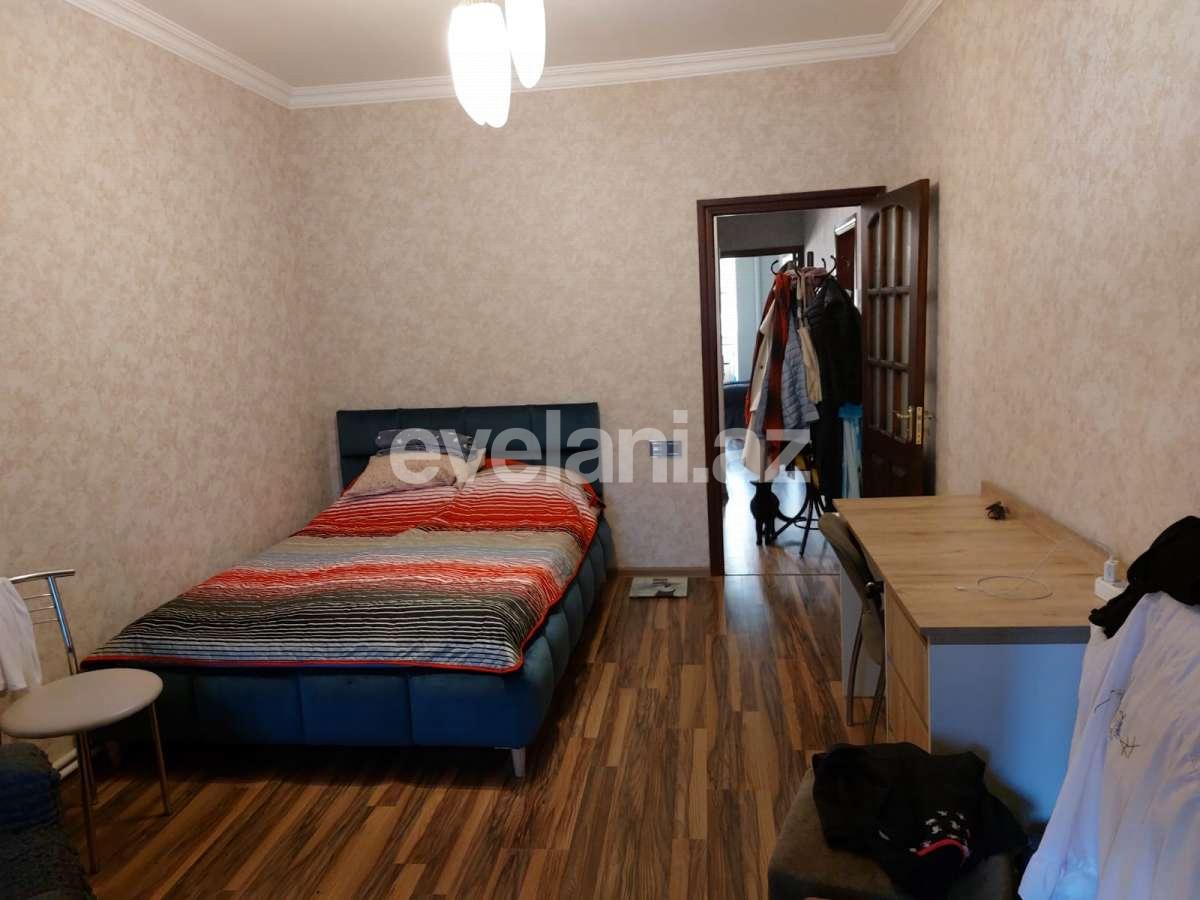 Satılır, köhnə tikili, 3 otaqlı, 55 m², Bakı, Binəqədi r, 6-cı mikrorayon q, Azadlıq prospekti m.