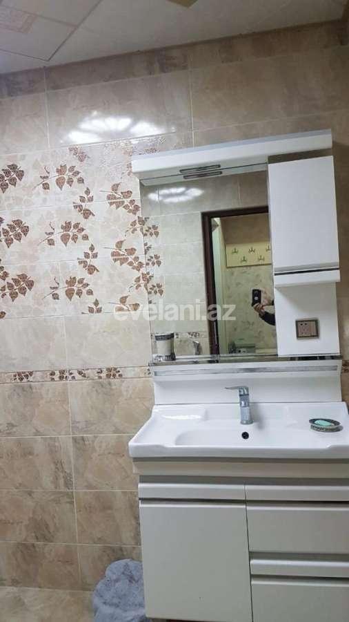 Sale, old building, 4 room, 105 m², Baku, Narimanov r.