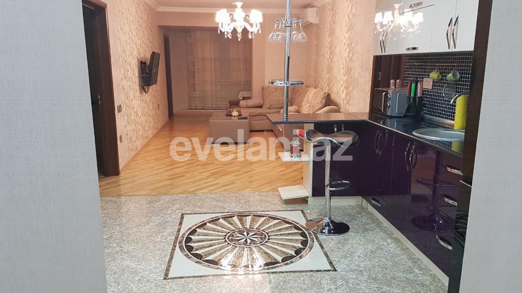 Sale, old building, 4 room, 105 m², Baku, Narimanov r.