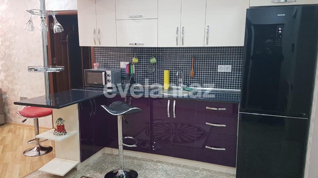 Sale, old building, 4 room, 105 m², Baku, Narimanov r.