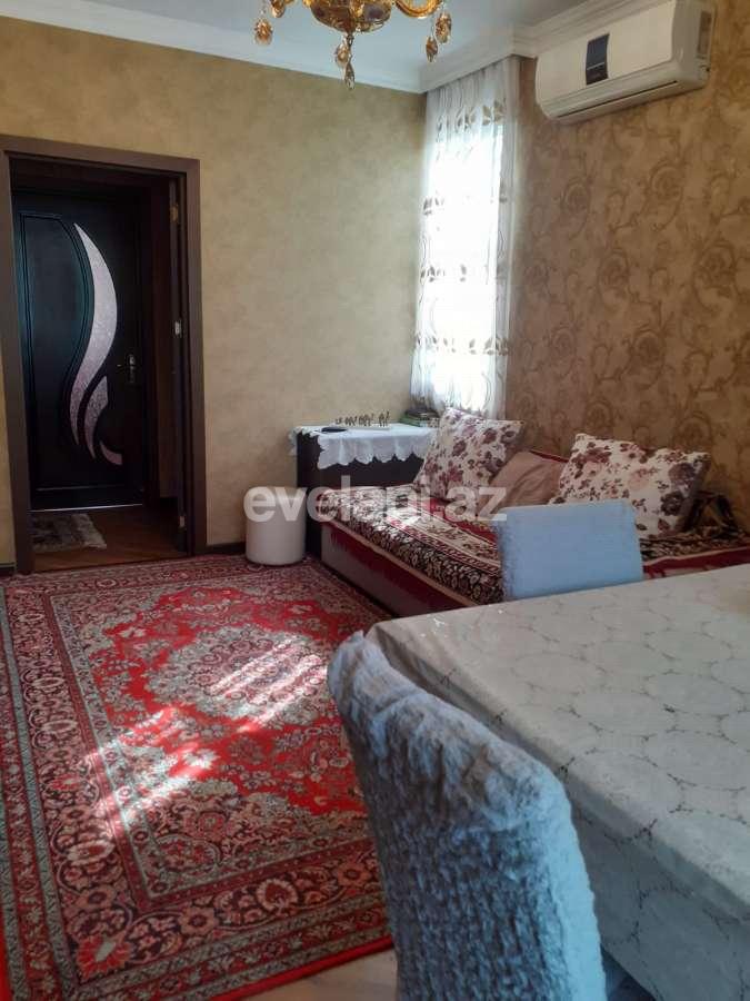 Kirayə verilir, köhnə tikili, 2 otaqlı, 45 m², Bakı, Binəqədi r, 8-ci mikrorayon q, Azadlıq prospekti m.