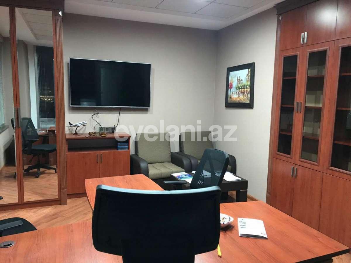 Rent, office, 4 room, 150 m², Baku, Yasamal r, Yasamal d, Elmlar Akademiyası m.