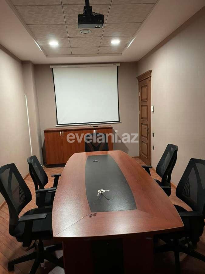 Rent, office, 4 room, 150 m², Baku, Yasamal r, Yasamal d, Elmlar Akademiyası m.