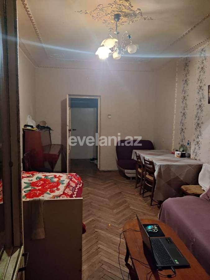 Satılır, köhnə tikili, 2 otaqlı, 52 m², Bakı, Yasamal r, Memar Əcəmi m.