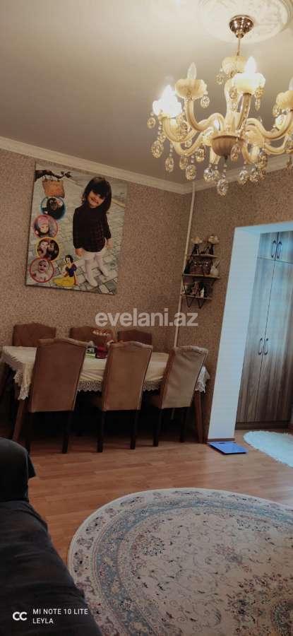 Satılır, köhnə tikili, 2 otaqlı, 50 m², Bakı, Binəqədi r, 7-ci mikrorayon q, Dərnəgül m.