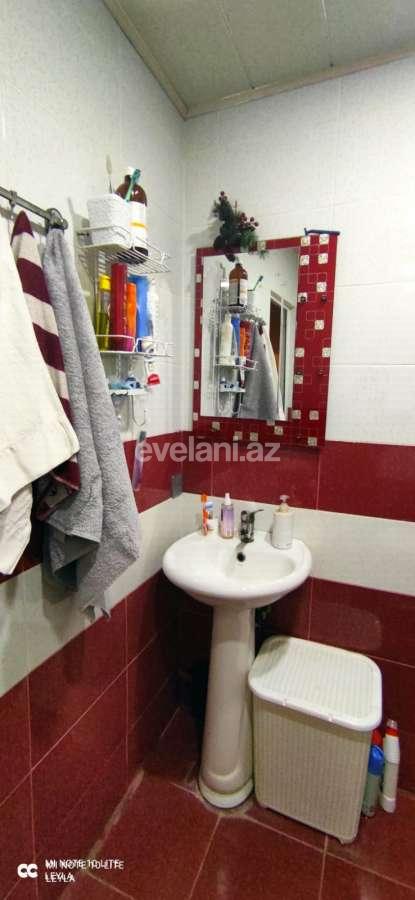 Satılır, köhnə tikili, 2 otaqlı, 50 m², Bakı, Binəqədi r, 7-ci mikrorayon q, Dərnəgül m.