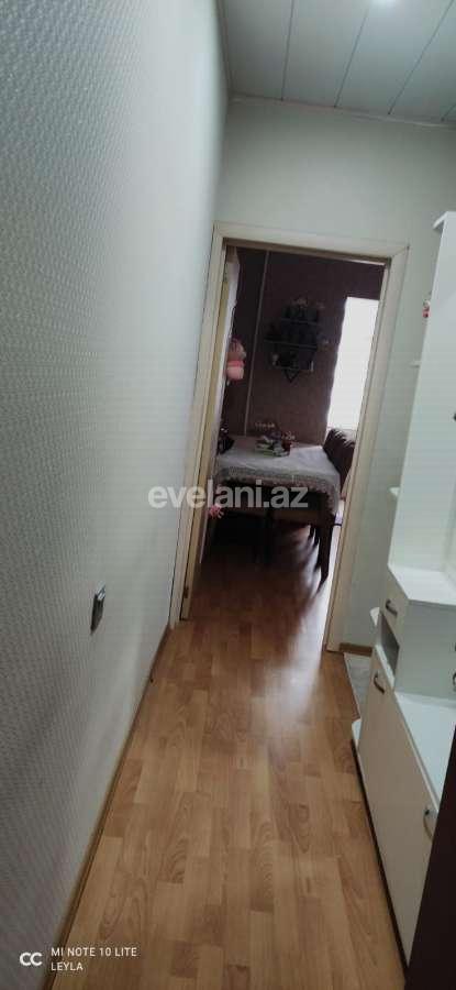 Satılır, köhnə tikili, 2 otaqlı, 50 m², Bakı, Binəqədi r, 7-ci mikrorayon q, Dərnəgül m.