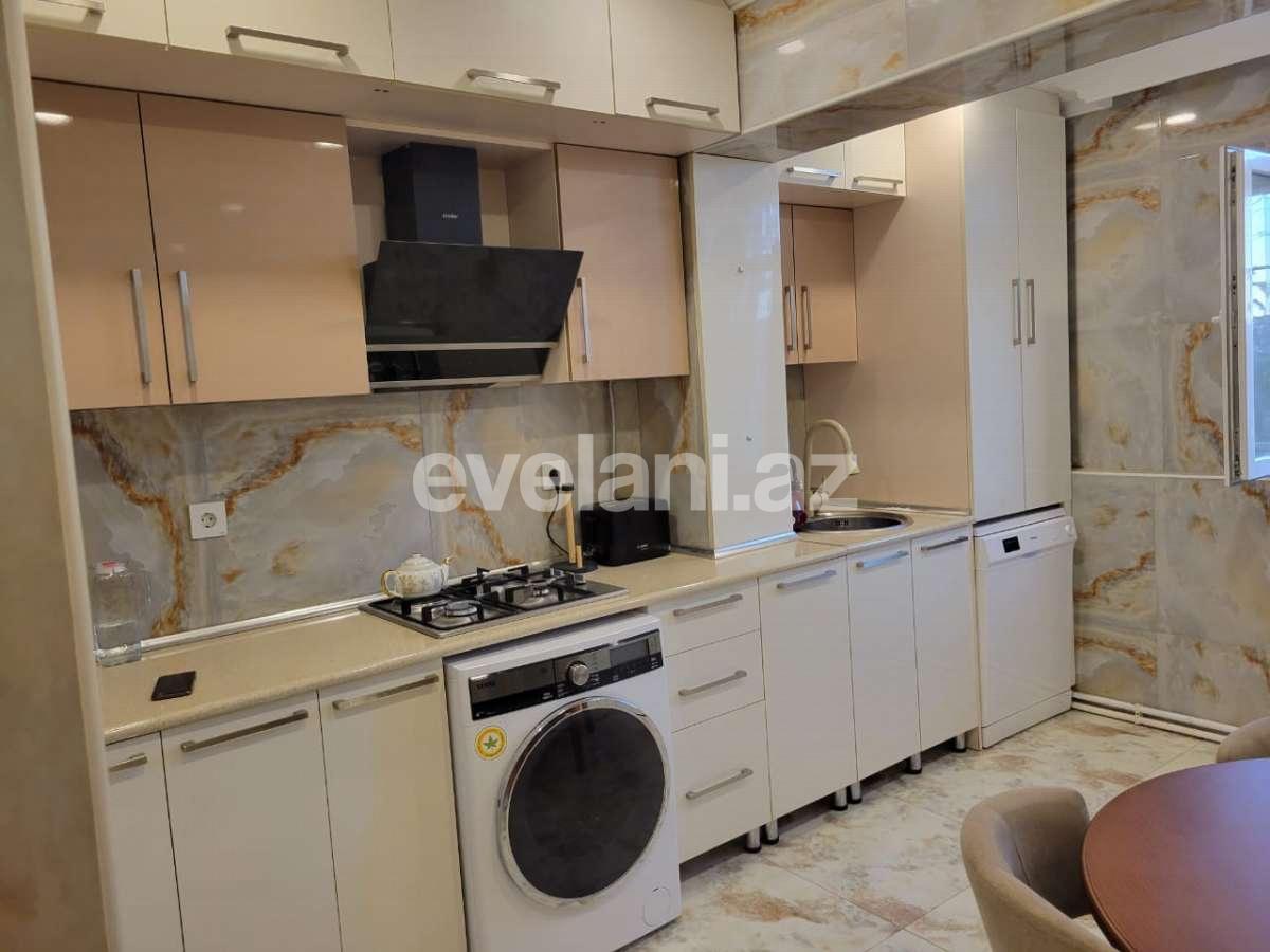 Продаётся, вторичка, 4-комнаты, 117 m², Баку, Бинагадинский r, 8-й микрорайон p, Азадлыг проспекти m.