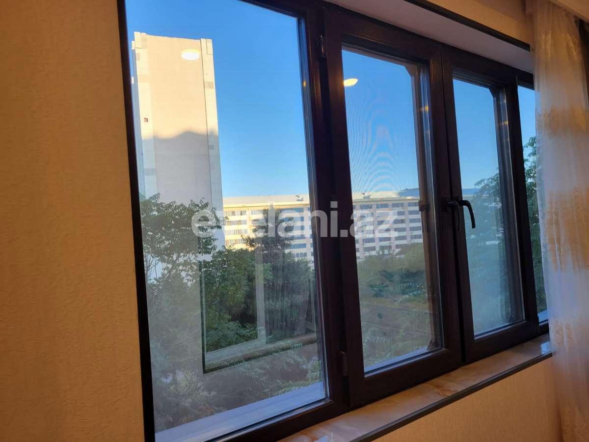 Продаётся, вторичка, 4-комнаты, 117 m², Баку, Бинагадинский r, 8-й микрорайон p, Азадлыг проспекти m.