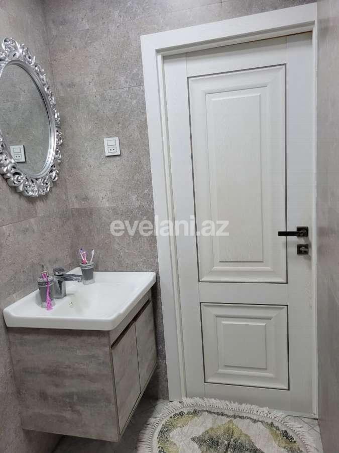 Продаётся, вторичка, 4-комнаты, 117 m², Баку, Бинагадинский r, 8-й микрорайон p, Азадлыг проспекти m.