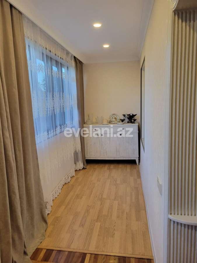 Продаётся, вторичка, 4-комнаты, 117 m², Баку, Бинагадинский r, 8-й микрорайон p, Азадлыг проспекти m.