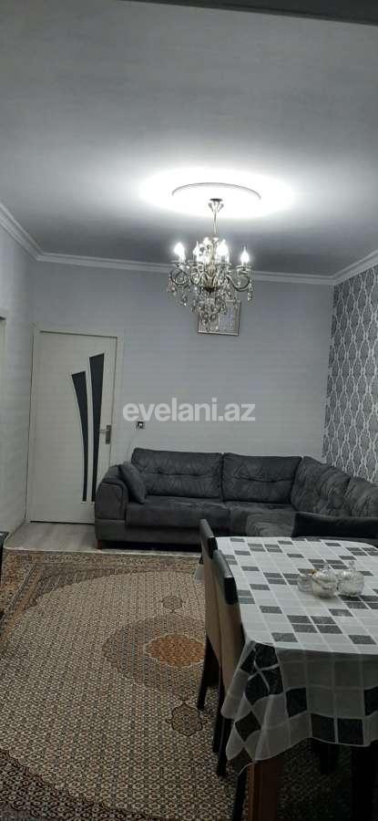 Satılır, köhnə tikili, 2 otaqlı, 50 m², Bakı, Nəsimi r, 4-cü mikrorayon q, Memar Əcəmi m.