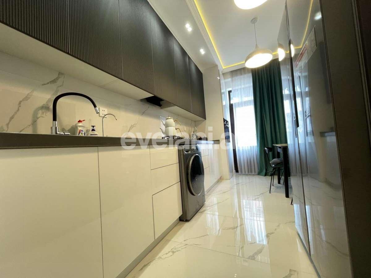 Satılır, yeni tikili, 3 otaqlı, 90 m², Bakı, Binəqədi r, 7-ci mikrorayon q, Dərnəgül m.