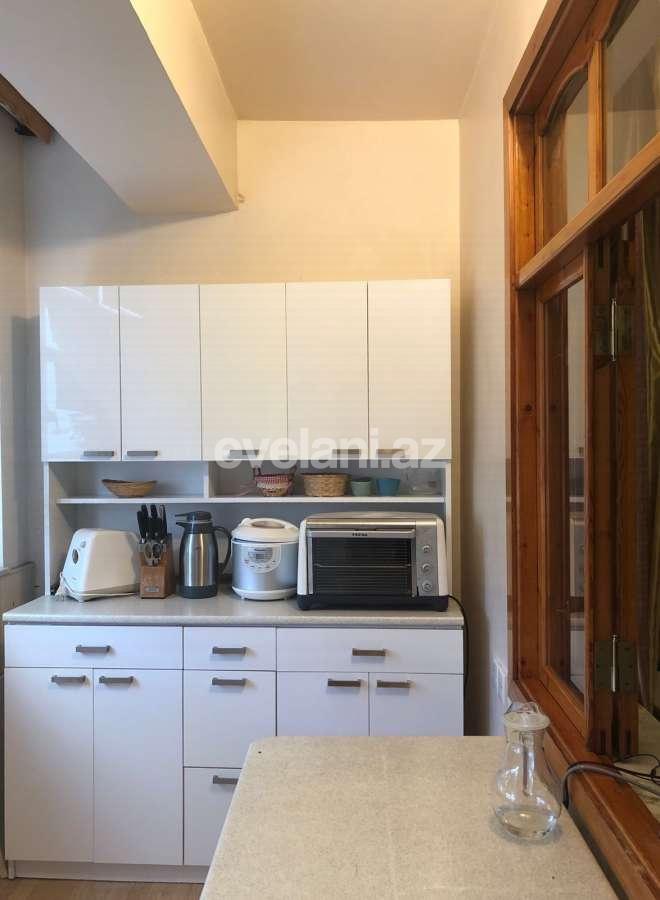 Sale, old building, 2 room, 80 m², Baku, Yasamal r, Elmlar Akademiyası m.