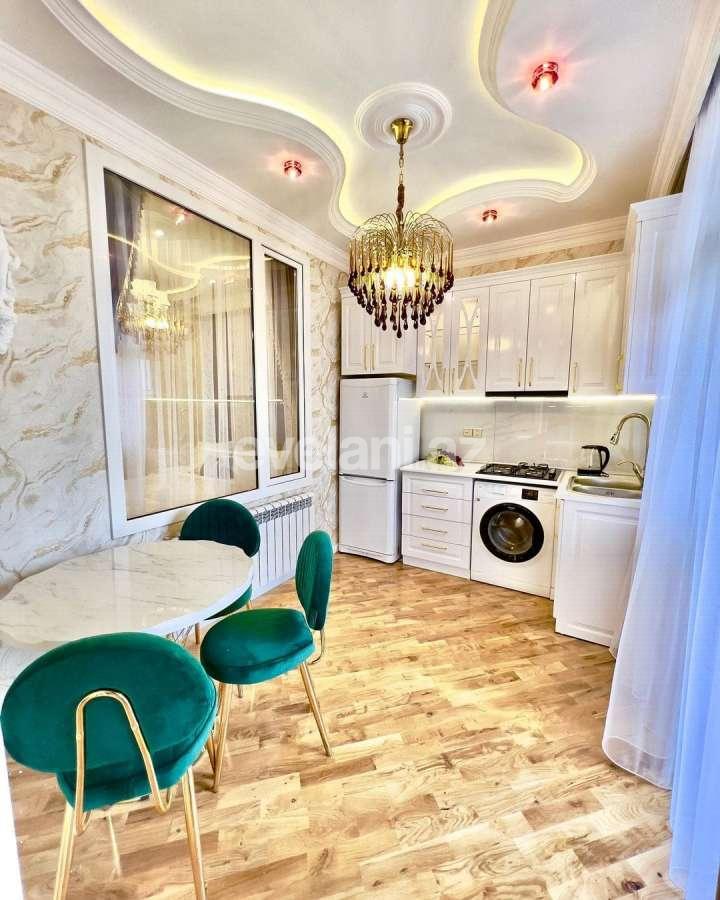 Satılır, yeni tikili, 2 otaqlı, 73 m², Bakı, Nizami r, Neftçilər m.