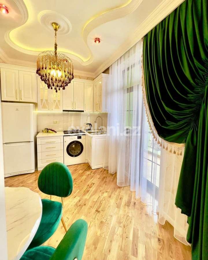 Satılır, yeni tikili, 2 otaqlı, 73 m², Bakı, Nizami r, Neftçilər m.