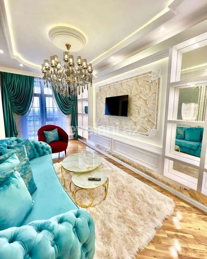 Satılır, yeni tikili, 2 otaqlı, 73 m², Bakı, Nizami r, Neftçilər m.