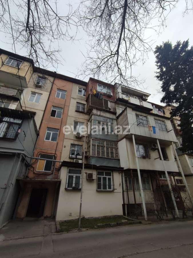 Satılır, köhnə tikili, 2 otaqlı, 43 m², Bakı, Binəqədi r, 7-ci mikrorayon q, Dərnəgül m.
