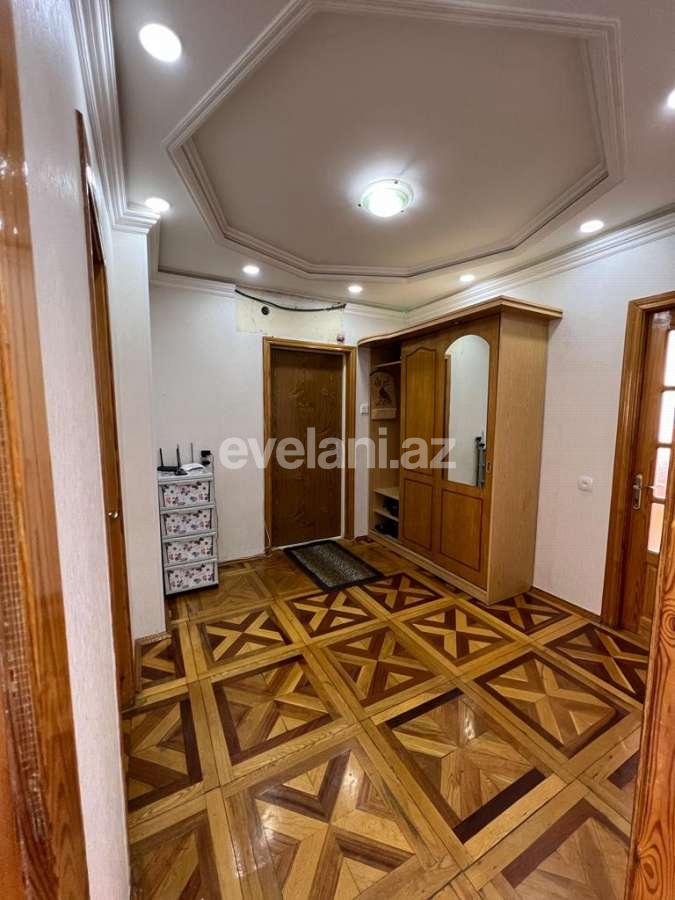 Satılır, köhnə tikili, 3 otaqlı, 90 m², Bakı, Binəqədi r, 9-cu mikrorayon q, Memar Əcəmi m.