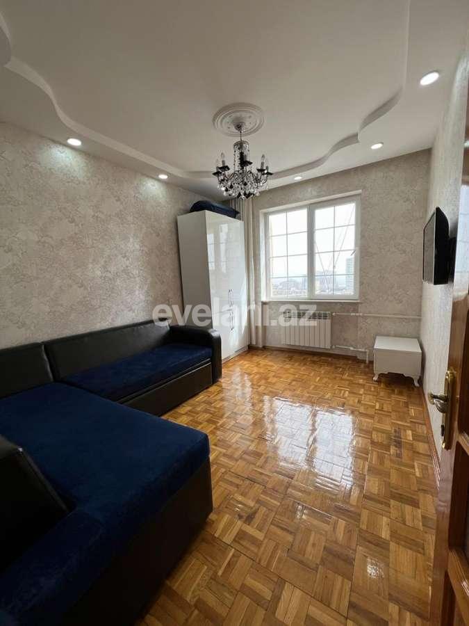 Satılır, köhnə tikili, 3 otaqlı, 90 m², Bakı, Binəqədi r, 9-cu mikrorayon q, Memar Əcəmi m.