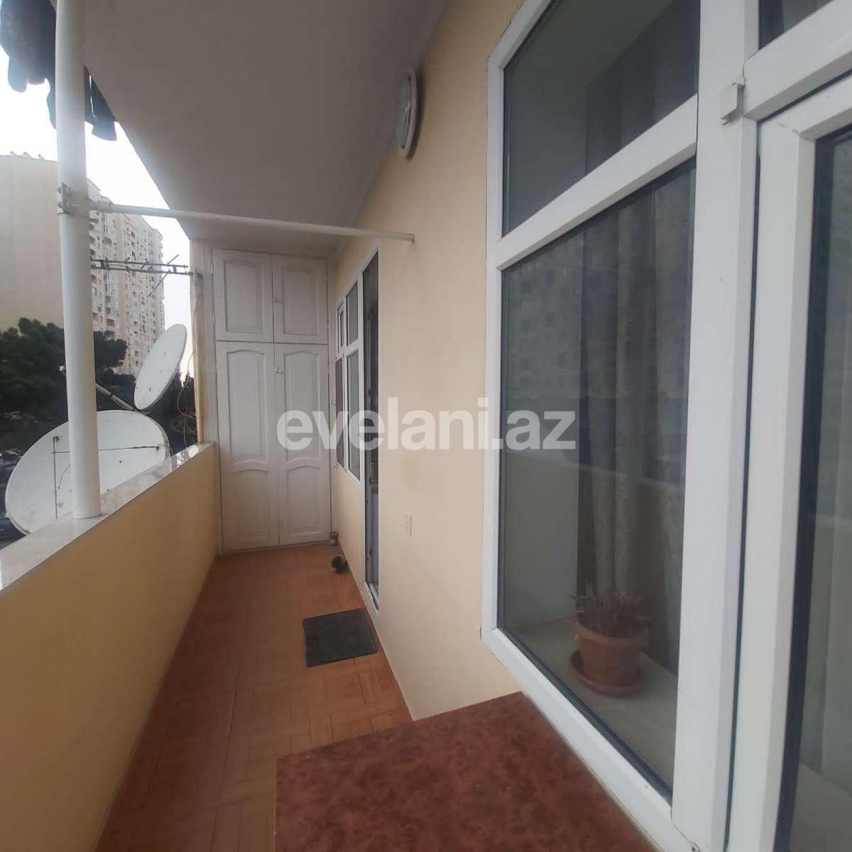 Sale, old building, 3 room, 85 m², Baku, Binagadi r, 9-th microdistrict d, Memar Ajami m.