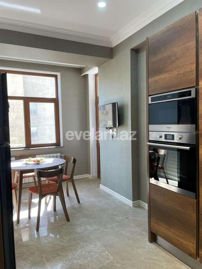 Satılır, yeni tikili, 3 otaqlı, 211 m², Bakı, Nəsimi r, 28 may m.