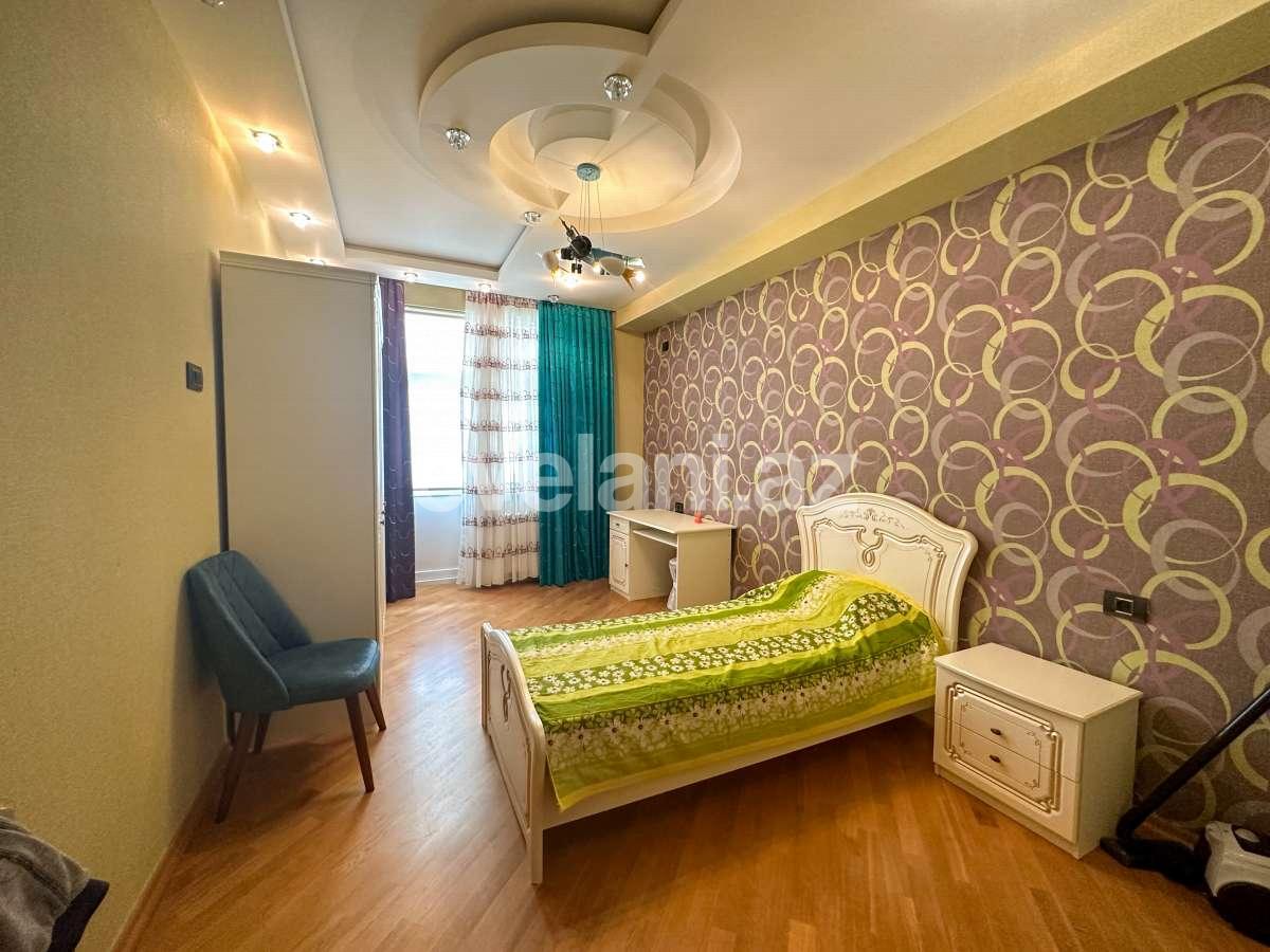 Satılır, yeni tikili, 3 otaqlı, 118 m², Bakı, Nizami r, Neftçilər m.