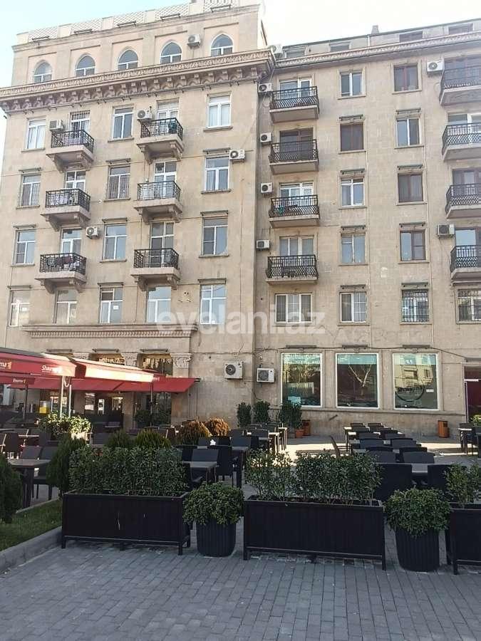 Rent, old building, 3 room, 77 m², Baku, Nasimi r, Sahil m.