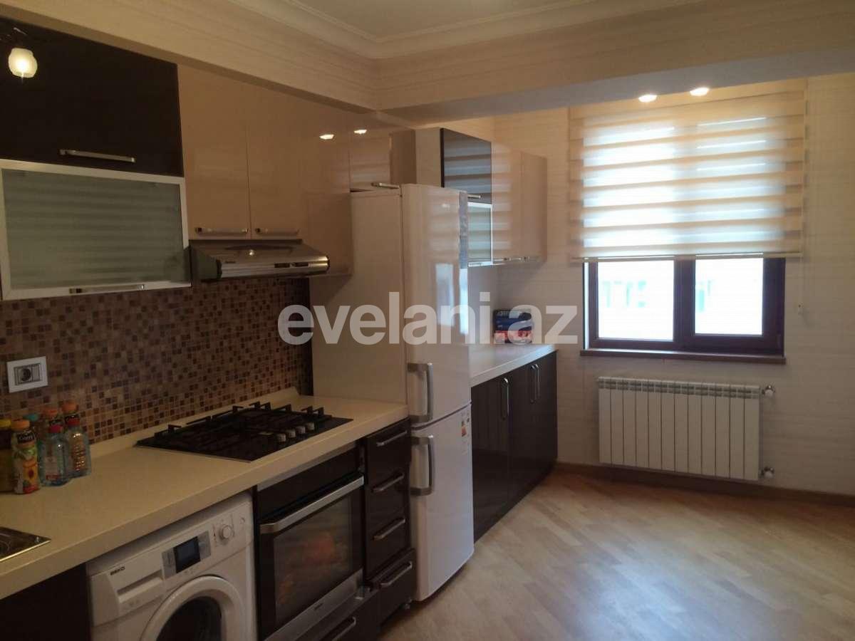 Kirayə verilir, köhnə tikili, 3 otaqlı, 120 m², Bakı, Səbail r.