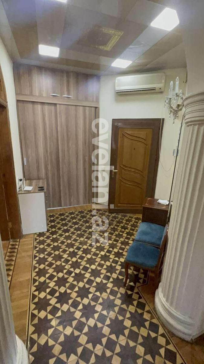 Sale, old building, 3 room, 117 m², Baku, Nasimi r, 28 may m.