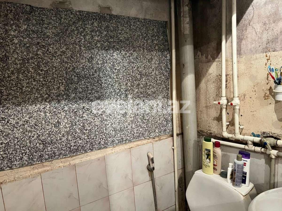 Satılır, köhnə tikili, 1 otaqlı, 32.5 m², Bakı, Yasamal r, Yasamal q, Elmlər Akademiyası m.