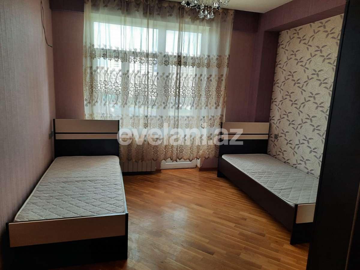 Rent, old building, 3 room, 125 m², Baku, Nizami r, Khalglar Doslugu m.