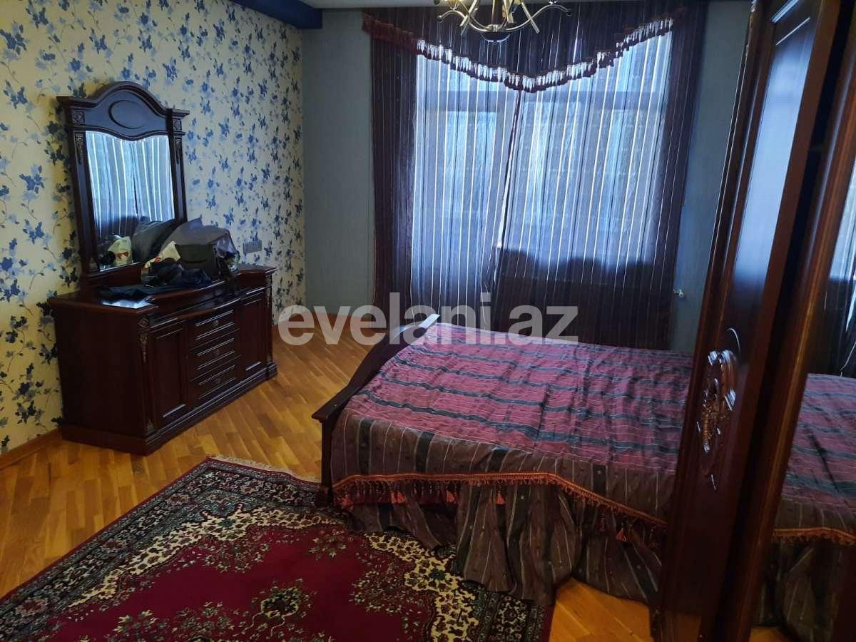 Rent, old building, 3 room, 125 m², Baku, Nizami r, Khalglar Doslugu m.