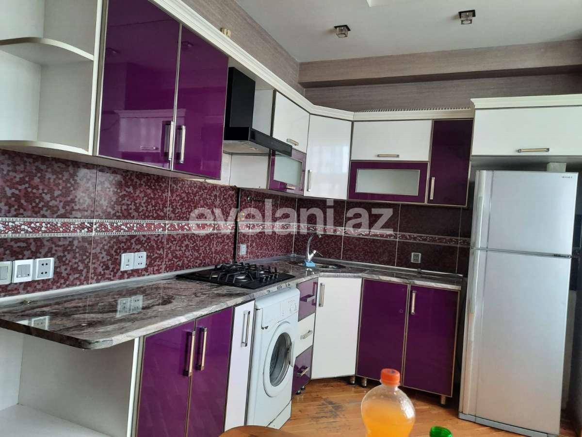 Rent, old building, 3 room, 125 m², Baku, Nizami r, Khalglar Doslugu m.