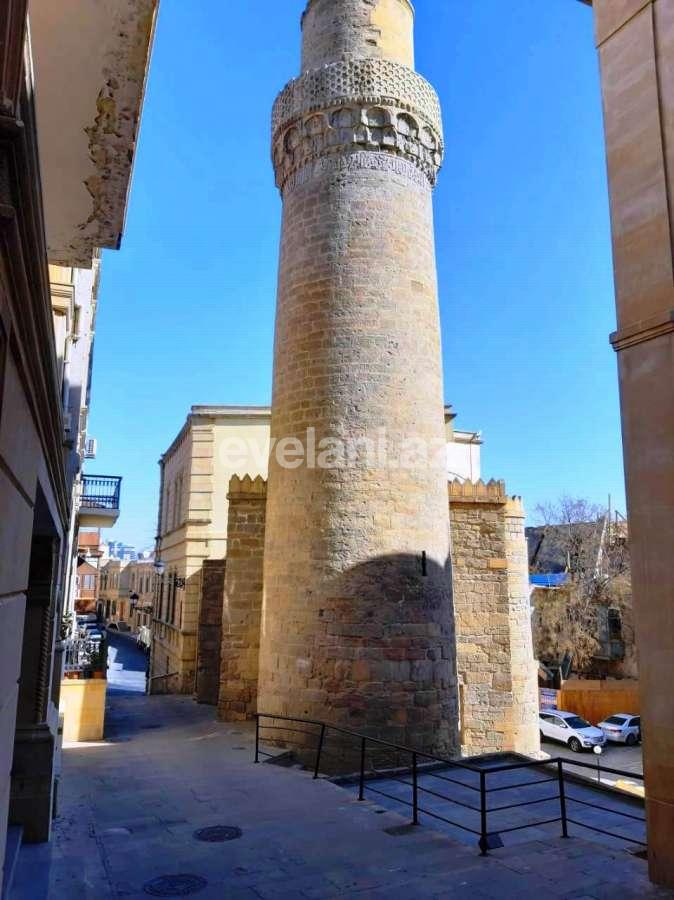 Satılır, köhnə tikili, 2 otaqlı, 50 m², Bakı, Səbail r, İçəri Şəhər m.