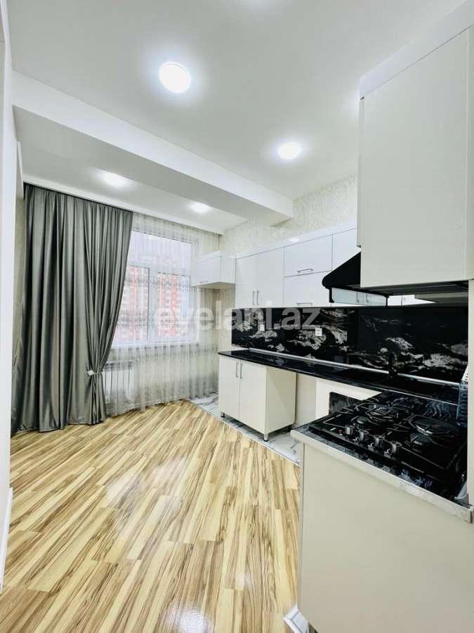 Satılır, yeni tikili, 2 otaqlı, 70 m², Bakı, Nizami r, Qara Qarayev m.