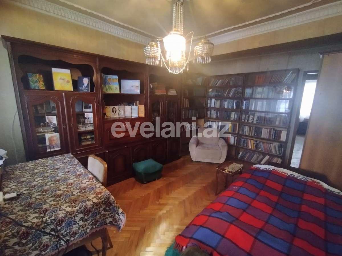 Satılır, köhnə tikili, 3 otaqlı, 90 m², Bakı, Nərimanov r.