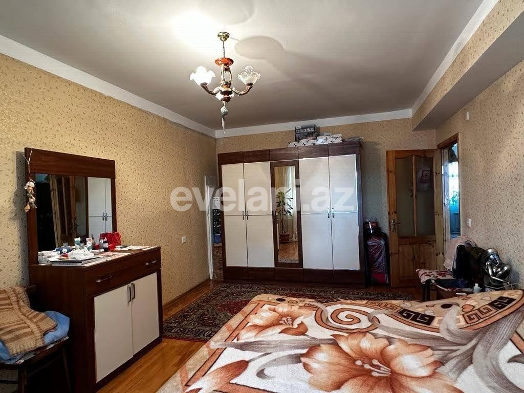 Satılır, köhnə tikili, 3 otaqlı, 104 m², Bakı, Suraxanı r.