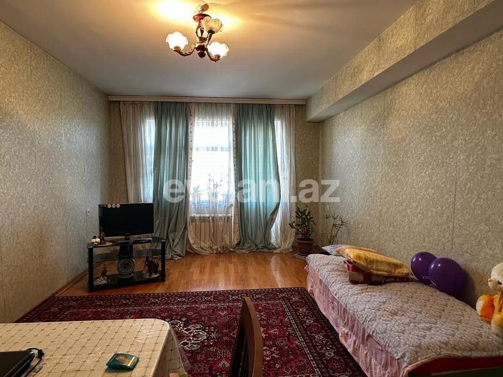 Satılır, köhnə tikili, 3 otaqlı, 104 m², Bakı, Suraxanı r.