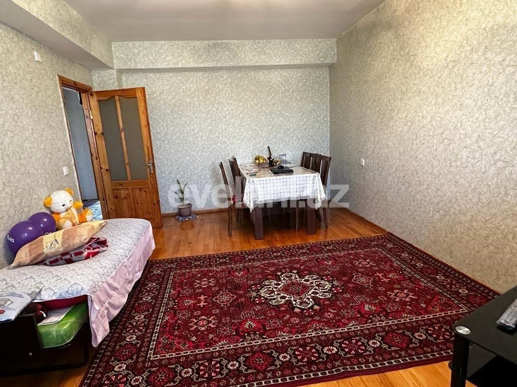 Satılır, köhnə tikili, 3 otaqlı, 104 m², Bakı, Suraxanı r.