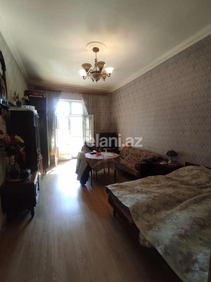Sale, old building, 4 room, 95 m², Baku, Yasamal r, Elmlar Akademiyası m.