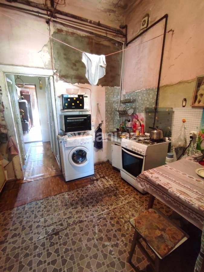 Sale, old building, 4 room, 95 m², Baku, Yasamal r, Elmlar Akademiyası m.